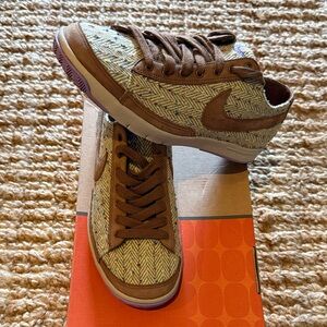 Nike Blazer, Low Premium, Women’s Sneakers with Brown Accents